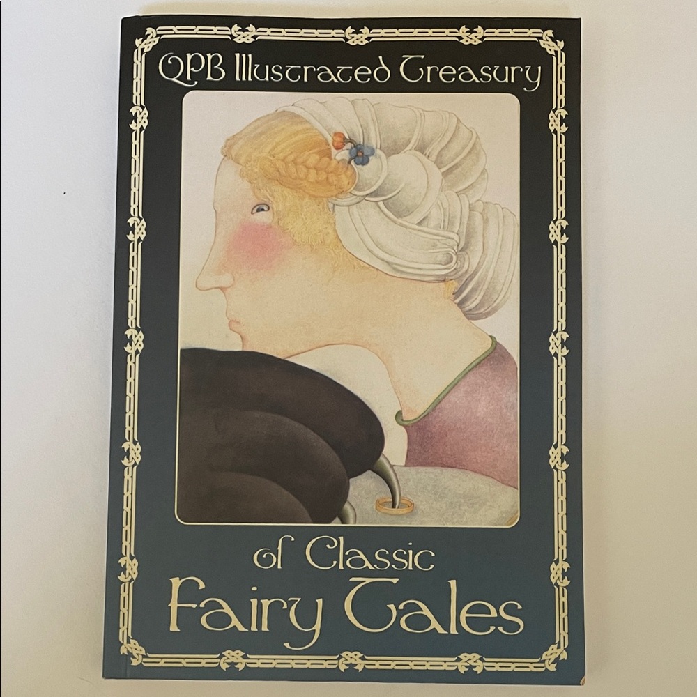 QPB CLASSIC FAIRY TALES BOOK